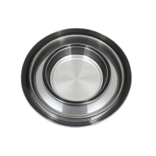 pots_and_pans_metal_spinning