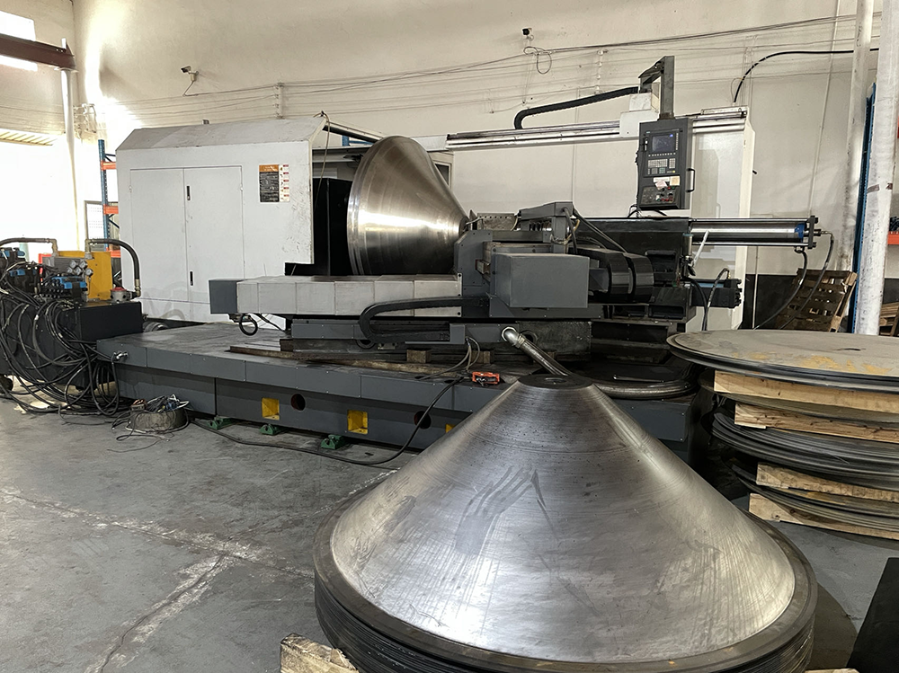 spin forming machine